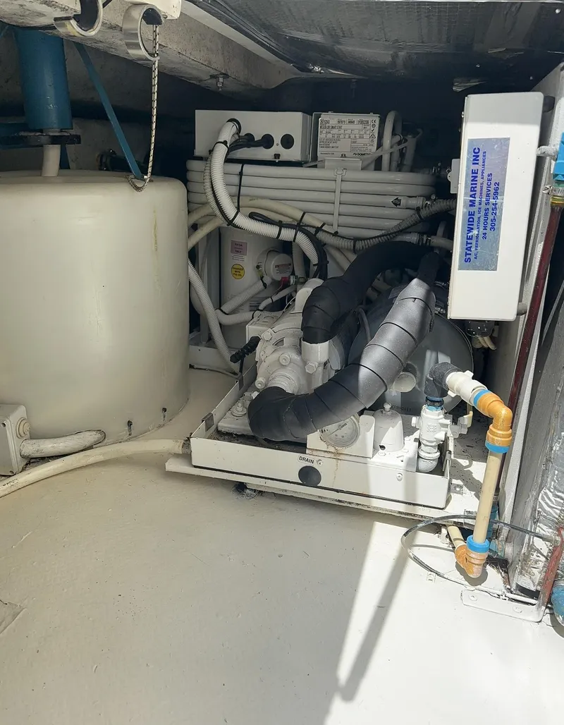 Slide: The Image of Uniesse 42 Open 2001 - 118