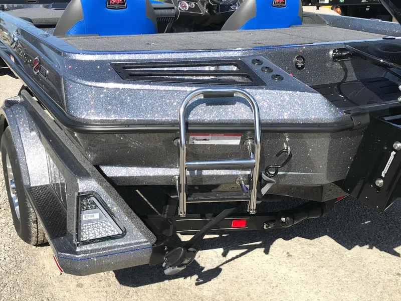 Slide: The Image of 2024 Ranger Z519 boat motor mount and transom detail. - 12