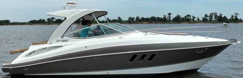 The Image of Cruisers 350 Express 2014 - 0