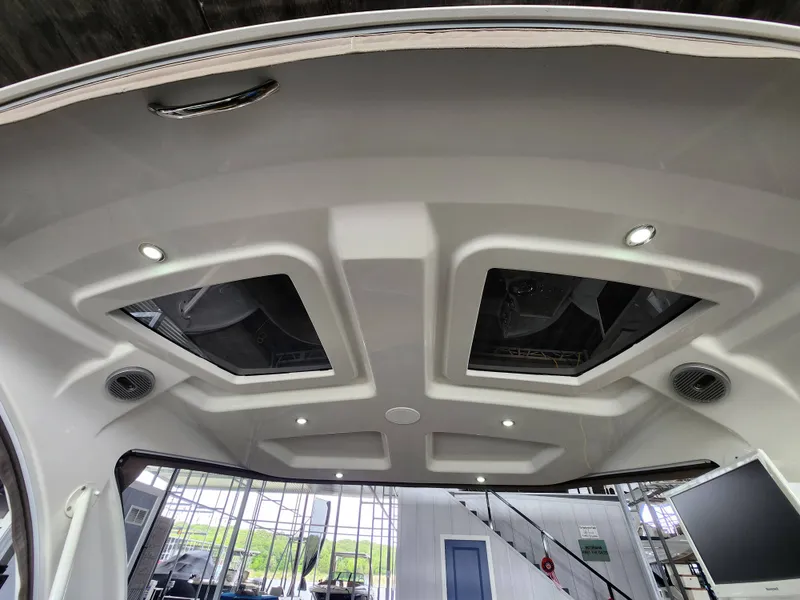 Slide: The Image of Cruisers 350 Express 2014 - 36