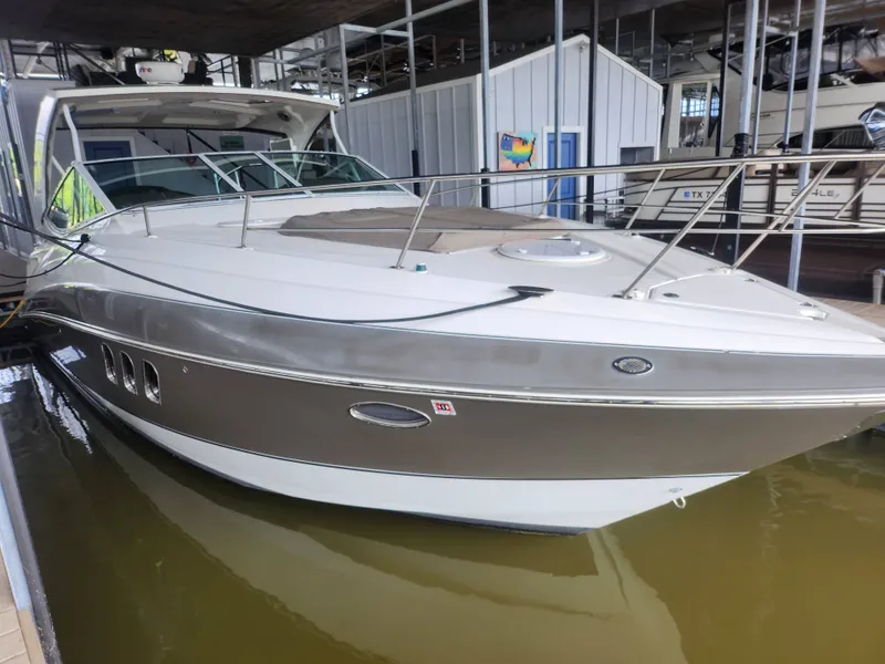 Slide: The Image of Cruisers 350 Express 2014 - 9