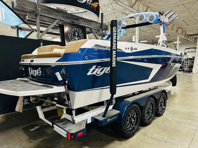 Slide: The Image of Tigé 24RZX 2024 - 4