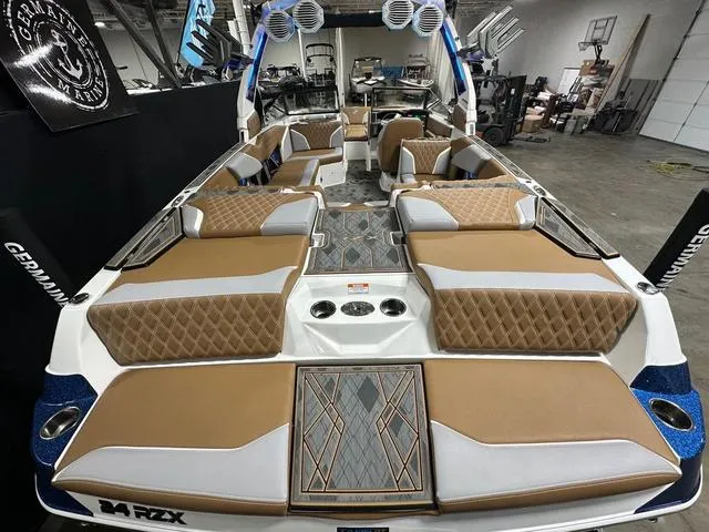 Slide: The Image of Tigé 24RZX 2024 - 7