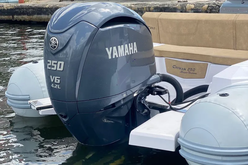 Slide: The Image of 2025 Ranieri Cayman 23.0 Sport Touring with Yamaha 250 V6 outboard engine. - 9