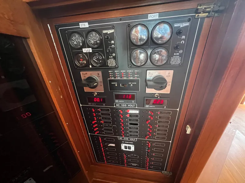 Slide: The Image of Marlow 65 2003 - 48