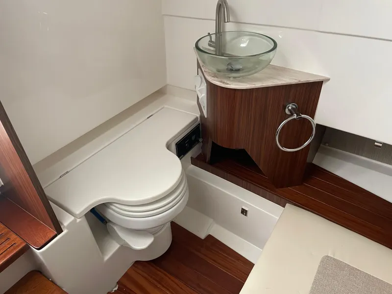 Slide: The Image of Pursuit S 328 Sport 2022 - 58