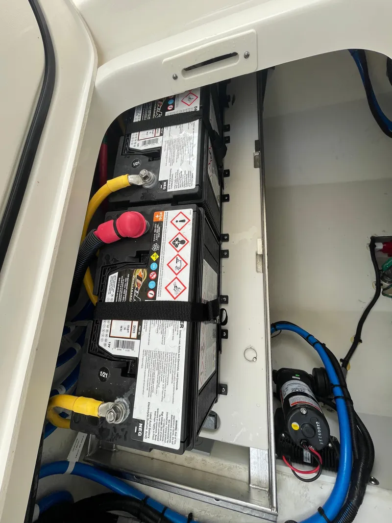 Slide: The Image of Pursuit S 328 Sport 2022 - 63