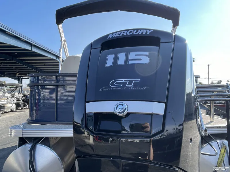 Slide: The Image of 2023 Crest 200 Classic Fish boat with Mercury 115 Command Thrust engine. - 5