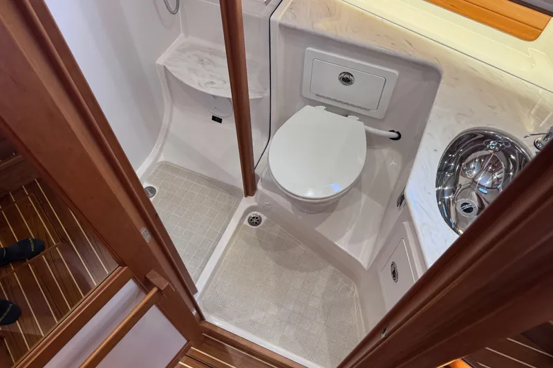 Slide: The Image of Sabre 48 Salon Express 2024 - 33