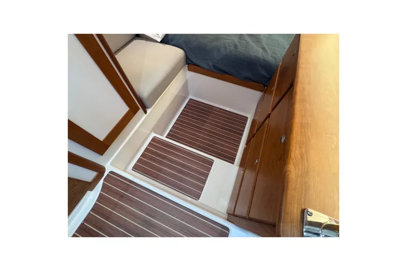 Slide: The Image of Sabre 48 Salon Express 2024 - 43