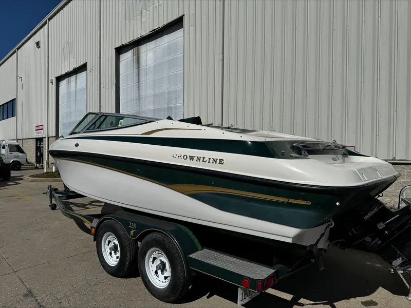Slide: The Image of Crownline Boats 225 1999 - 3