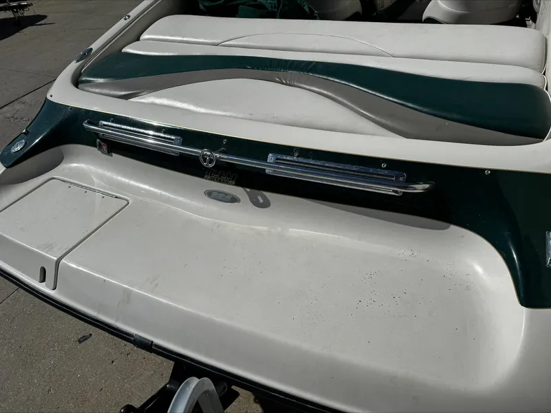 Slide: The Image of Crownline Boats 225 1999 - 6
