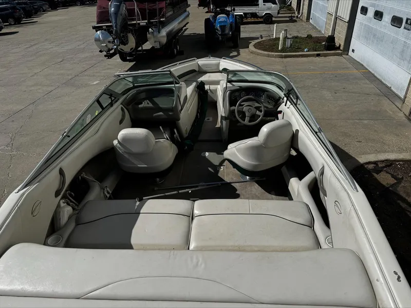 Slide: The Image of Crownline Boats 225 1999 - 7