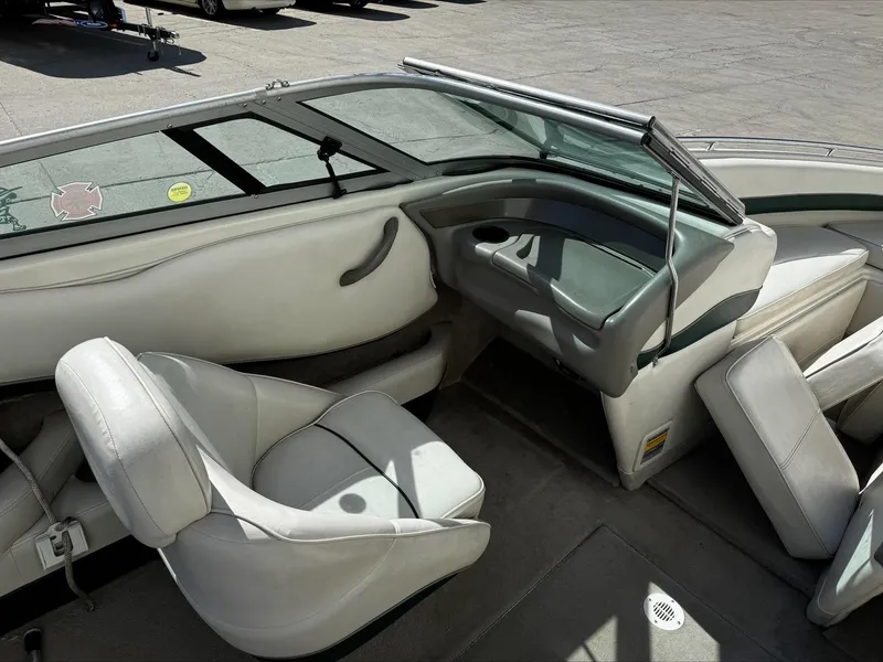 Slide: The Image of Crownline Boats 225 1999 - 9