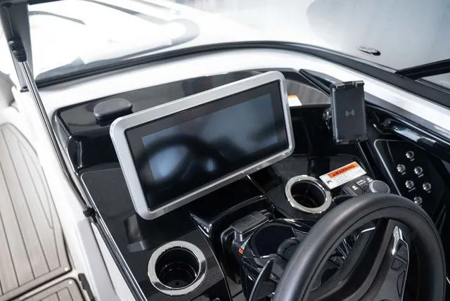 Slide: The Image of Yamaha 252SD 2024 - 8