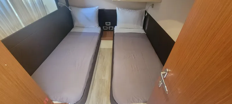 Slide: The Image of Ferretti Yachts 470 2009 - 68