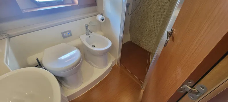 Slide: The Image of Ferretti Yachts 470 2009 - 70