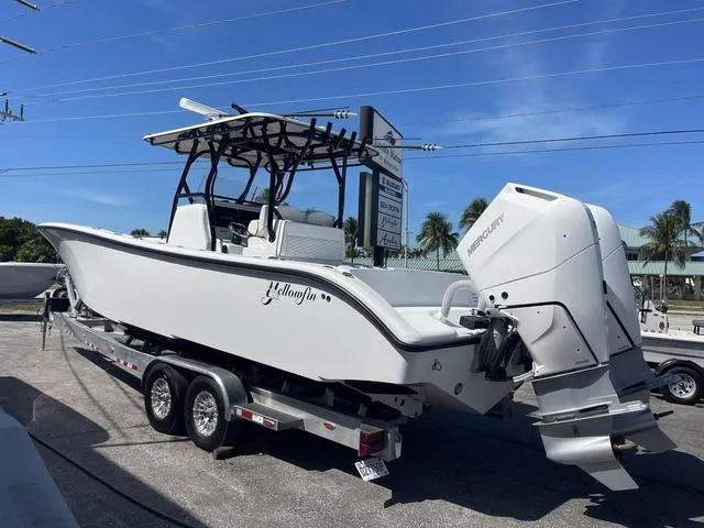 Slide: The Image of Yellowfin 32 Offshore 2024 - 4