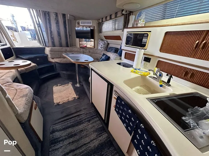 Slide: The Image of 1992 Sea Ray 350 Express Bridge for sale in Norman, OK - 12