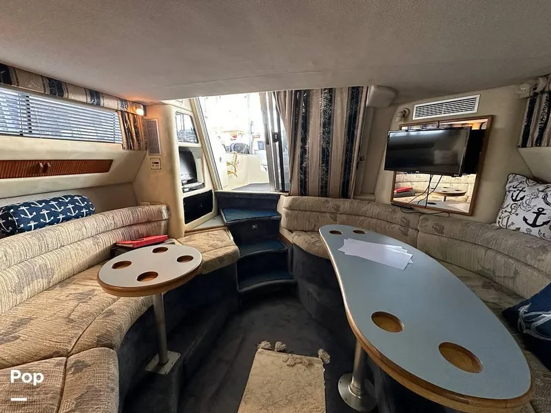 Slide: The Image of 1992 Sea Ray 350 Express Bridge for sale in Norman, OK - 13
