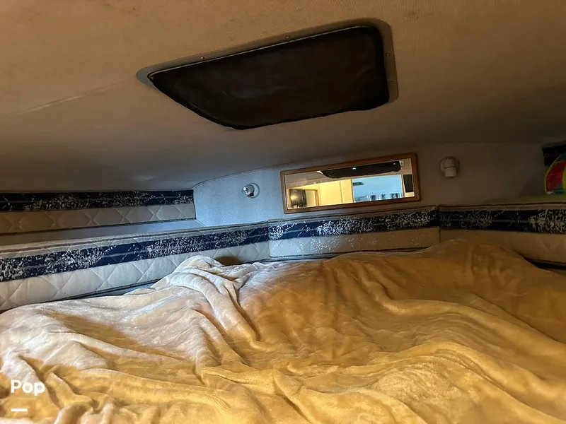 Slide: The Image of 1992 Sea Ray 350 Express Bridge for sale in Norman, OK - 47