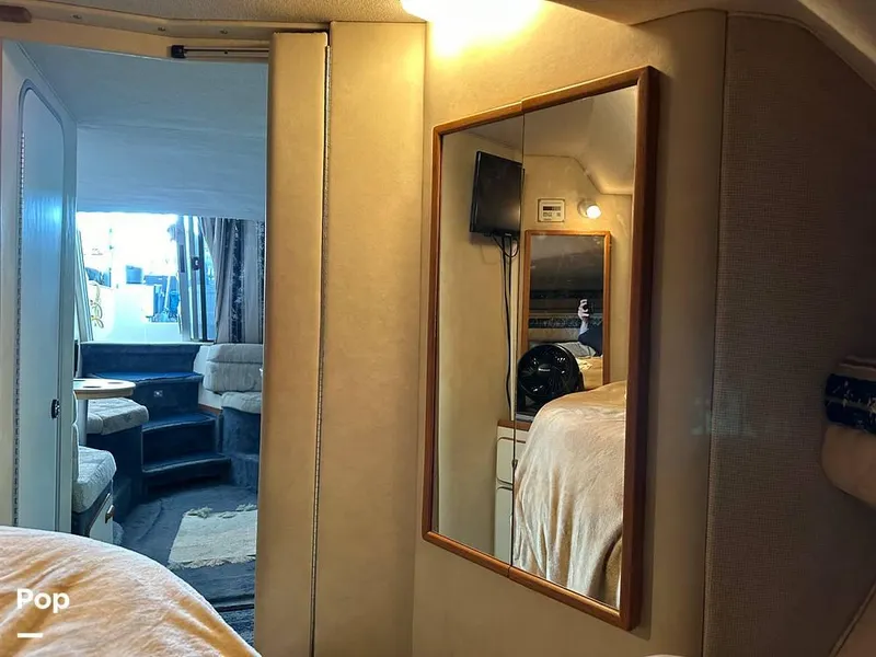 Slide: The Image of 1992 Sea Ray 350 Express Bridge for sale in Norman, OK - 55