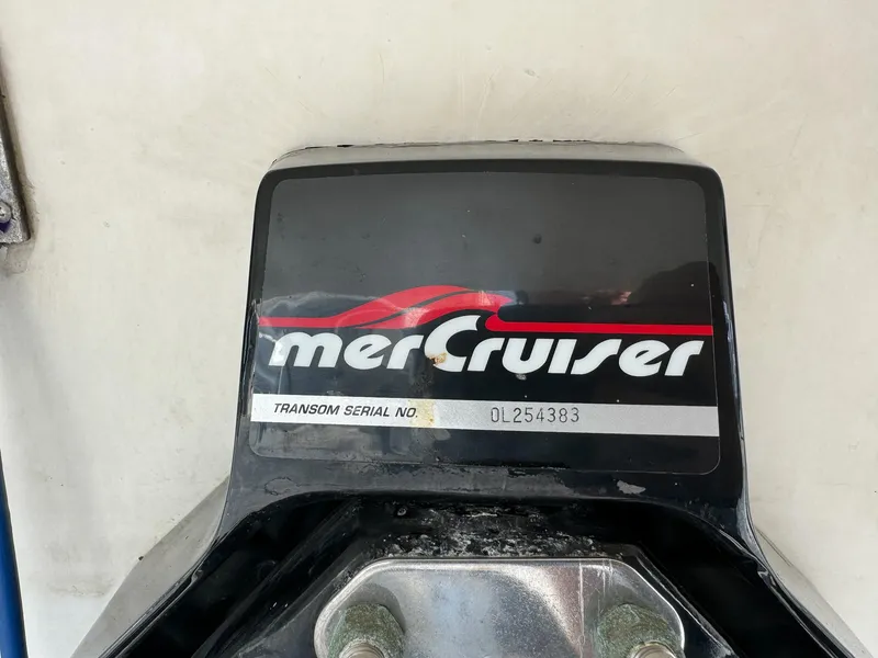 Slide: The Image of 1998 Eliminator 280 Eagle XP with MerCruiser engine, transom serial number OL254333 - 44