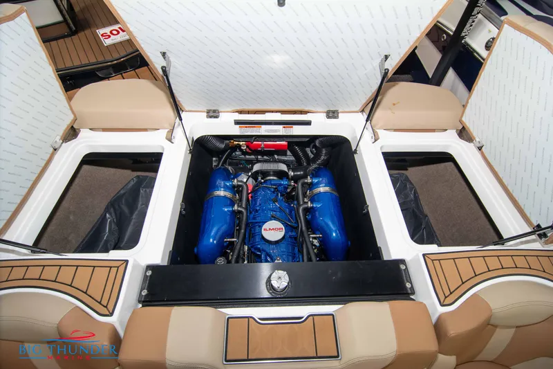 Slide: The Image of MasterCraft XT24 2024 - 50