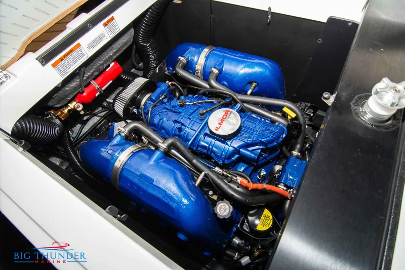 Slide: The Image of MasterCraft XT24 2024 - 52