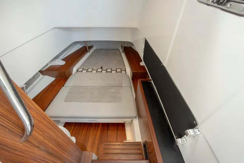 Slide: The Image of Pursuit S 328 Sport 2022 - 54