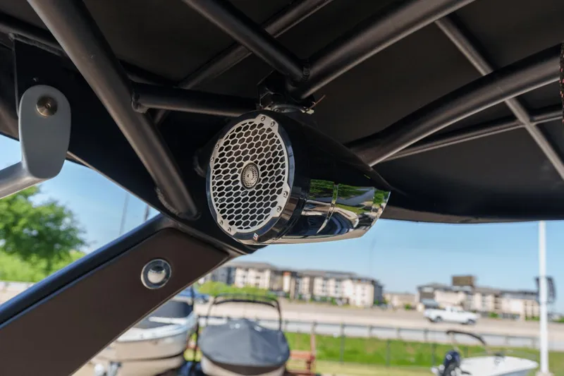 Slide: The Image of Sea Ray 280 SLX 2018 - 21
