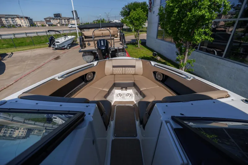 Slide: The Image of Sea Ray 280 SLX 2018 - 4