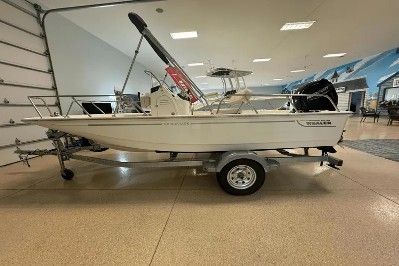Slide: The Image of Boston Whaler 150 Montauk 2024 - 0