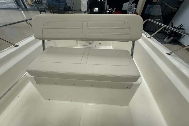 Slide: The Image of Boston Whaler 150 Montauk 2024 - 11