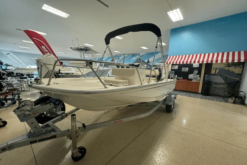 Slide: The Image of Boston Whaler 150 Montauk 2024 - 5