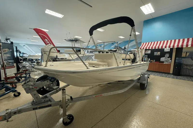 Slide: The Image of Boston Whaler 150 Montauk 2024 - 6
