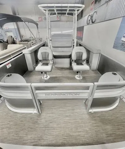 Slide: The Image of Bennington 23SXCCTTST 2022 - 5