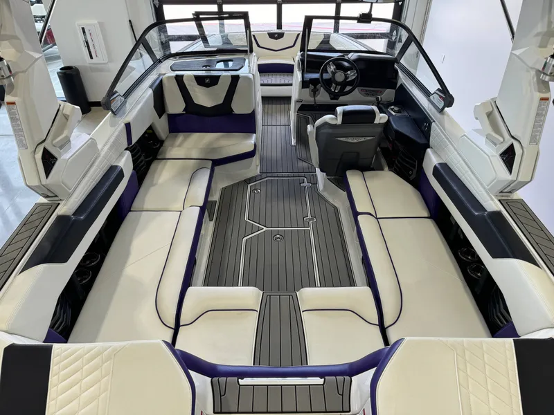 Slide: The Image of Nautique Super Air Nautique G23 2022 - 12