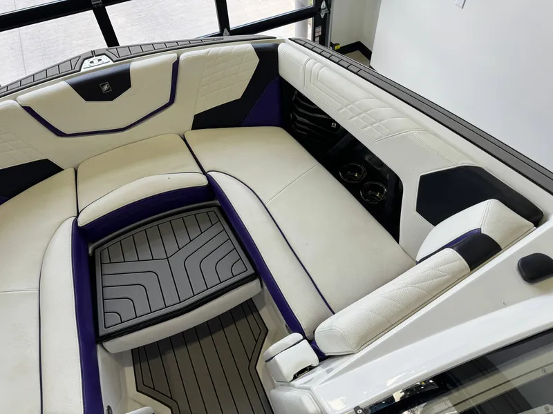 Slide: The Image of Nautique Super Air Nautique G23 2022 - 17