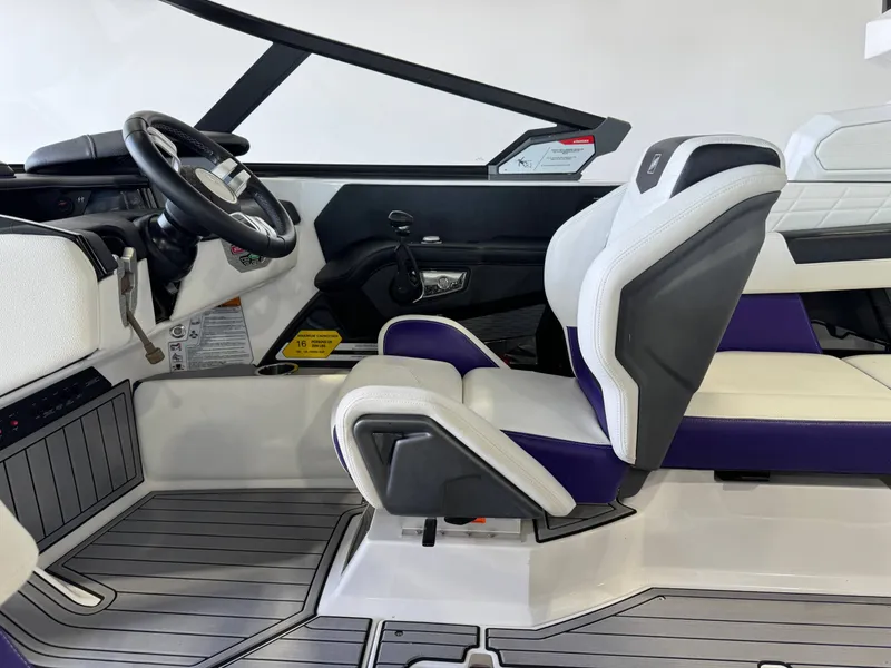 Slide: The Image of Nautique Super Air Nautique G23 2022 - 21