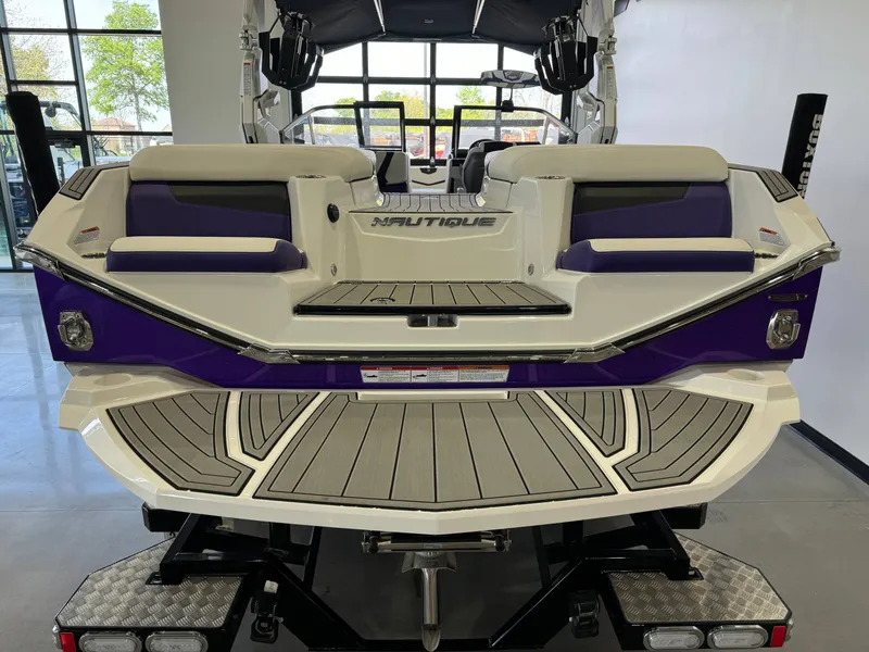 Slide: The Image of Nautique Super Air Nautique G23 2022 - 7