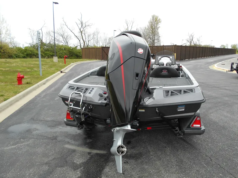 Slide: The Image of 2024 Ranger Z518 Ranger Cup Equipped boat, rear view with outboard motor. - 1