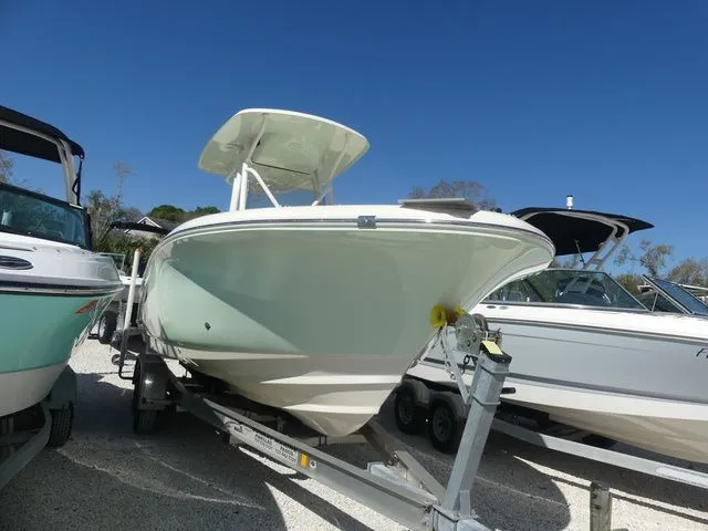 The Image of Pioneer 222 Sportfish 2018 - 1