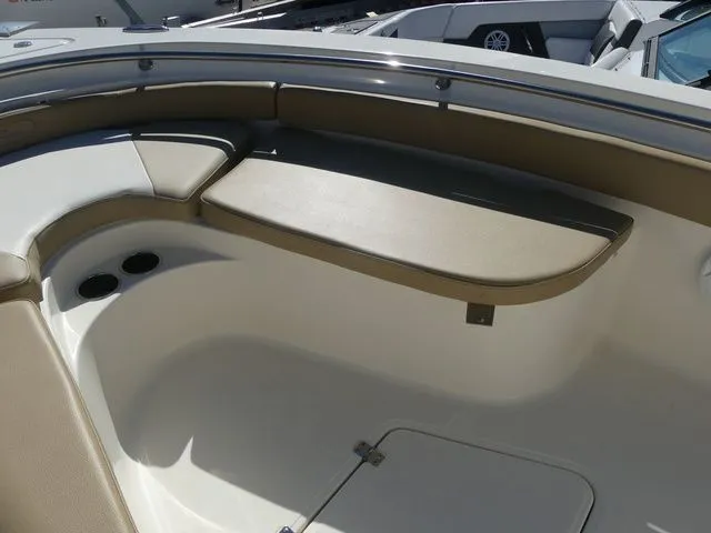 Slide: The Image of Pioneer 222 Sportfish 2018 - 11