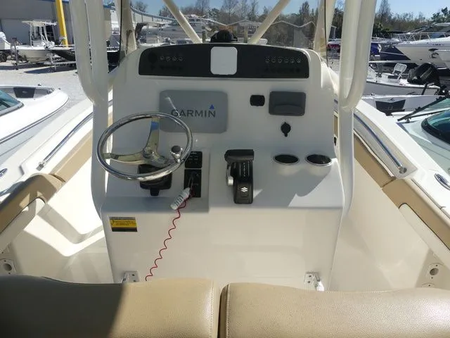 Slide: The Image of Pioneer 222 Sportfish 2018 - 6