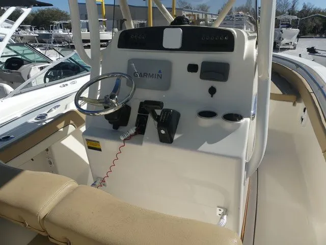 Slide: The Image of Pioneer 222 Sportfish 2018 - 7