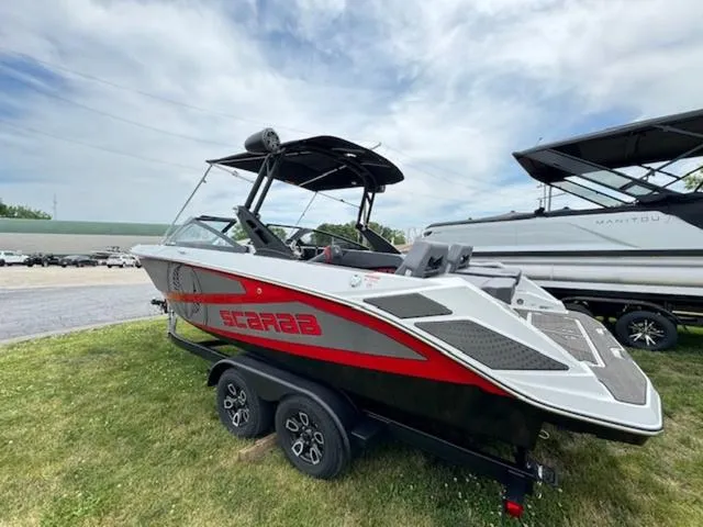 Slide: The Image of Scarab 235 LX 2025 - 6