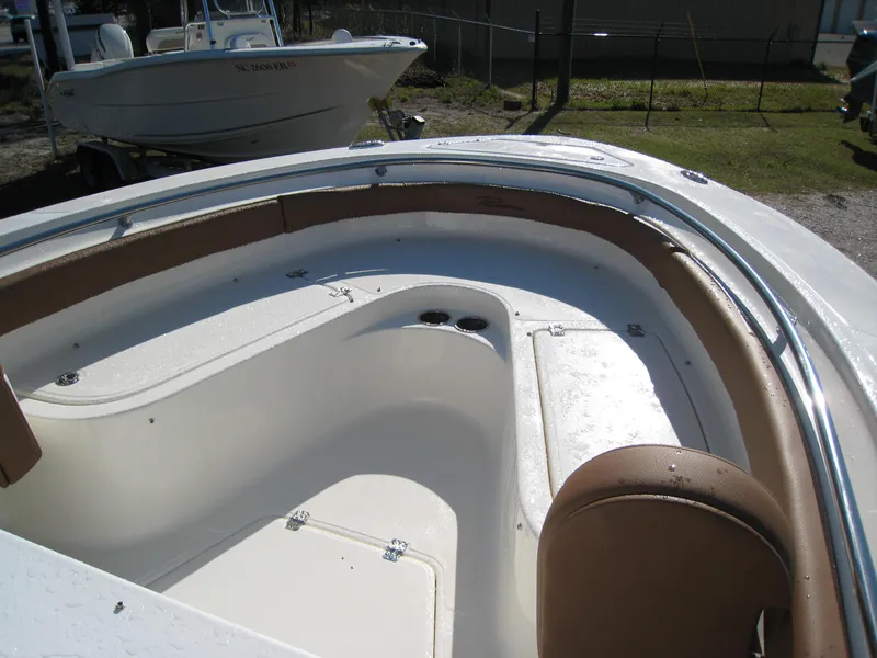 Slide: The Image of Pioneer 222 Islander 2024 - 6