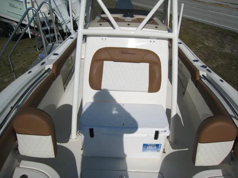 Slide: The Image of Pioneer 222 Islander 2024 - 7