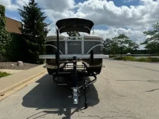 Slide: The Image of Sun Tracker Party Barge 24 DLX 2024 - 57